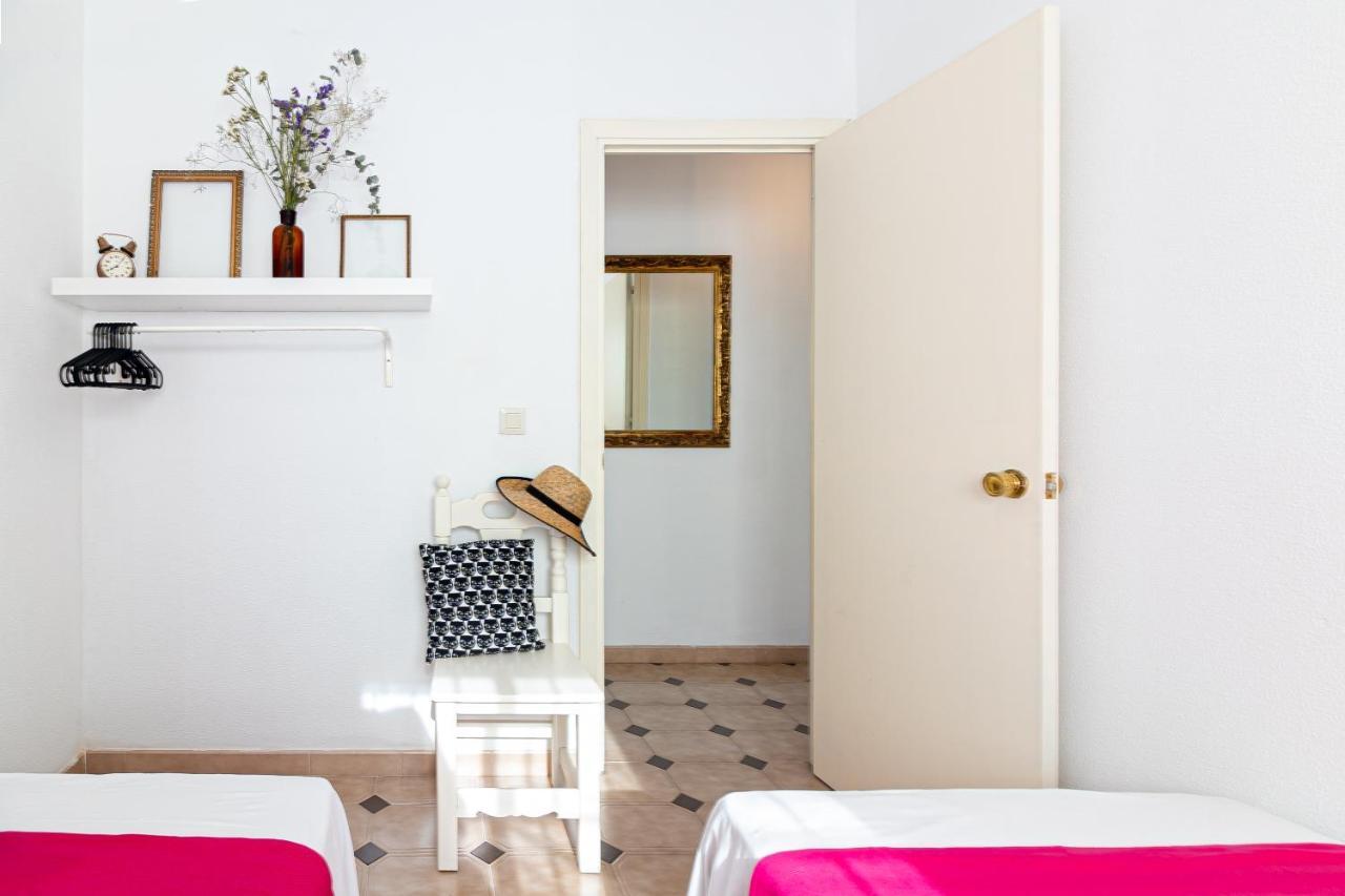 Sea & Wave Al Rolo Beach Apartment Malaga Exterior photo